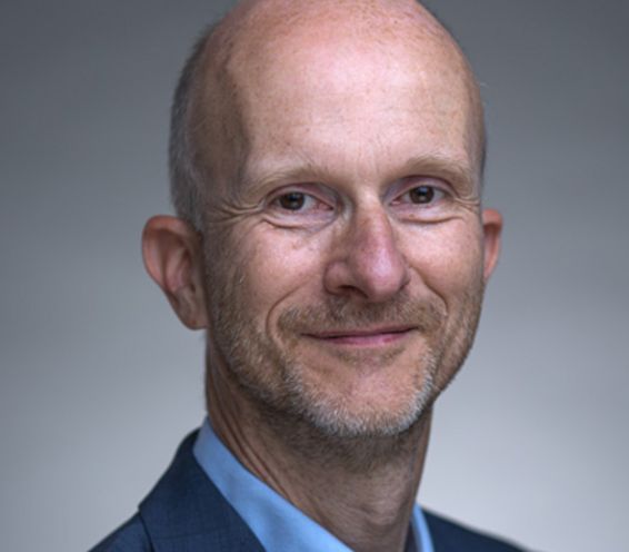 Dr. Jörn Grävingholt