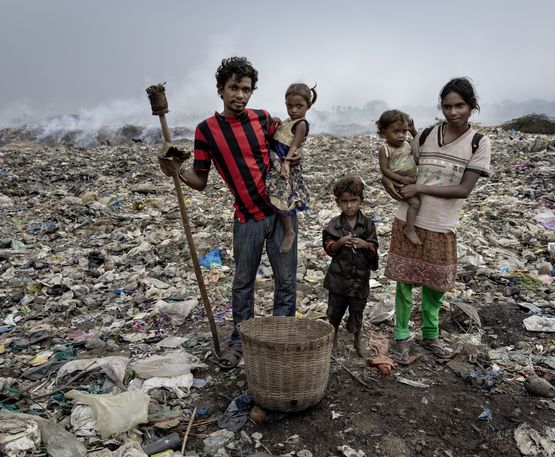 Waste-Picker Durgarao Potluri auf der Mülldeponie in Guntur