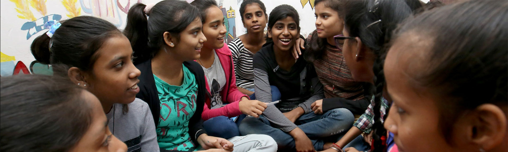 Schülerinnen in Indien