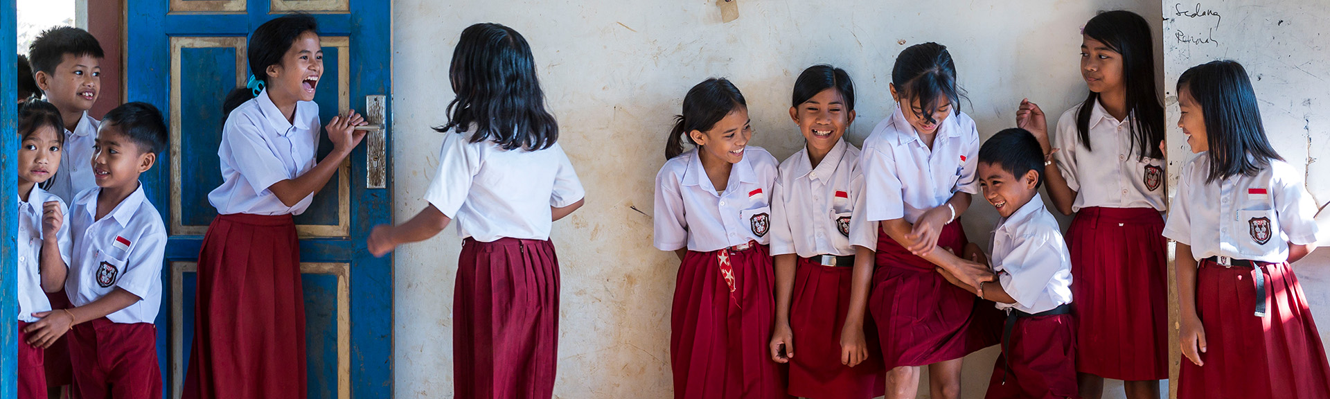 Schulkinder in der Grundschule in Buatarrung.Partnerorganisation: Gereja Toraja (GT)