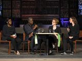 Prof. Dr. Germaine Furaha und Prof. Denis Mukwege sind mit Dr. h. c. Cornelia Füllkrug-Weitzel in der Wunderkirche zum Gespräch zusammengekommen.