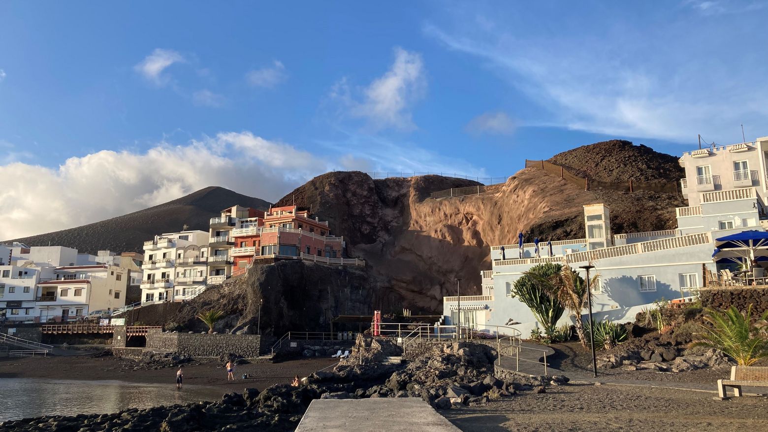 Der Hafenort La Restinga