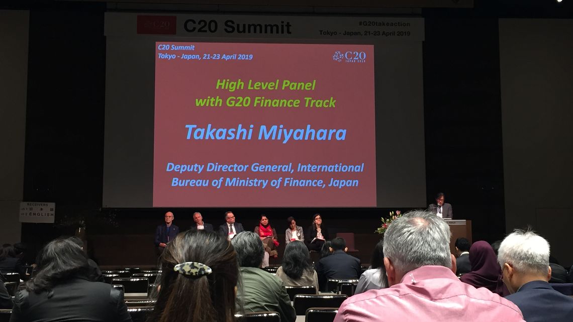 Diskussion mit Japans Finanzministerium