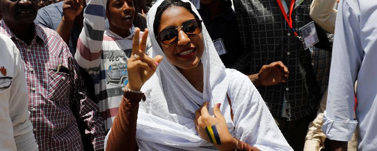Alaa Salah ist sudanesische Demonstrantin