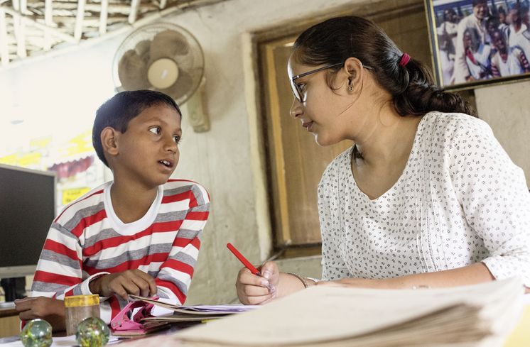 Organisation BBA (Bachpan Bachao Andolan) in Delhi, Indien | Mukti Ashram im Stadtteil Ibrahimpur in Nord-Delhi | Falldokumentation durch die Kinderschutzbeauftragte Sapna Yadar | Karim, 10 Jahre, aus Kinderarbeit in einer Pension mit Restaurant befreit