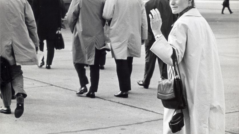 Text auf Rückseite vom original Fotoabzug:DÜ 37/5289, Die Reproduktion dieses Bildes ist nur durch Zahlung des üblichen Honorars und Einsendung eines Belegexemplars zu erwerbenHans Lachmann, Fotos für Presse und Industrie, Düsseldorf- Urdenbach, Jägerei 15, Tel. 717003, Postscheckkonto Essen 34586Diakonische Arbeitsgemeinschaft, Evangelischer Kirchen in Deutschland, Brot für die Welt, 7 Stuttgart O, Gerokstr. 17