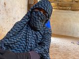 Witwe des letztes Jahr getöteten Sudanesen im Flüchtlingslager: "Ich bin völlig alleine und kann nicht mehr."."