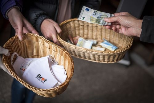 Gottesdienst zur Eröffnung der 62. Spendenaktion Gottesdienst zur Eröffnung der 62. Spendenaktion
