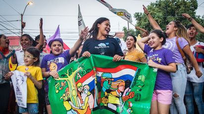 Demonstration anlässlich des "Internationalen Tages zur Beseitigung von Gewalt gegen Frauen" in Paraguay.