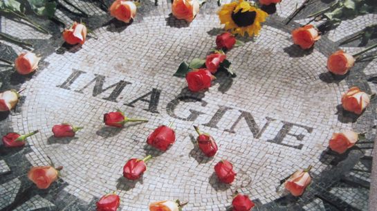 Imagine. Gedenktafel für John Lennon im New Yorker Central Park