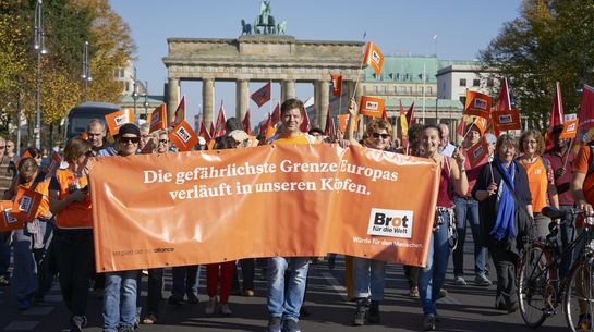 Auch Brot für die Welt bezieht bei Demonstrationen zu politischen Themen Stellung. 