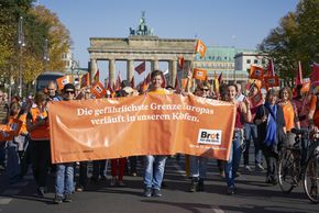 Auch Brot für die Welt bezieht bei Demonstrationen zu politischen Themen Stellung. 
