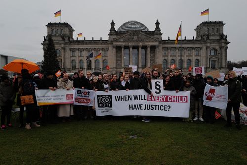 100 Million, Kampagne gegen Kinderarbeit mit Kailash Satyarthi, Jugendlichen und Politikern in Berlin 100 Million, Kampagne gegen Kinderarbeit mit Kailash Satyarthi, Jugendlichen und Politikern in Berlin
