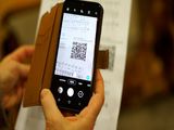 QR-Code wird gescannt