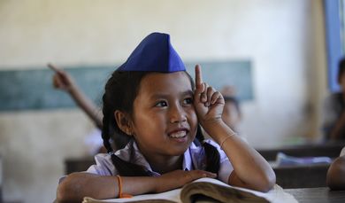 asia, Asien, Bauern, Bildung, Bildungssystem, Brot fuer die Welt, CDEA, Doerfer, Dörfer, Dorf, ethnic group, Ethnie Khmu, ethnische Minderheiten, indigene Voelker, indigenous people, Indochina, Khmu, Kinder, laendliche Entwicklung, Lao PDR, Laos, lernen, Pionier, Pioniere, Pionierorganisation, Projekt, province, rural development, Schueler, Schüler, Schülerin, Schuelerin, Schule, Suedostasien, Wasserversorgung, Unterricht, unterrichten, Klassenzimmer, Klassenraum, Heft, Hefte, schreiben, Stift, Stifte, Schuluniform, Uniform, Mädchen, Maedchen