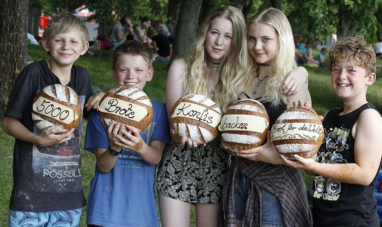 Bildungsmaterial für Jugend und Konfirmanden