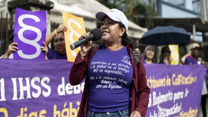 Liliam Castillo bei einer Demonstration in San Pedro Sula