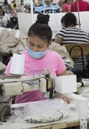 Textil-Fabrik USLC des Kubaners Alfredo Fernandez in der Freihandelszone "Index"