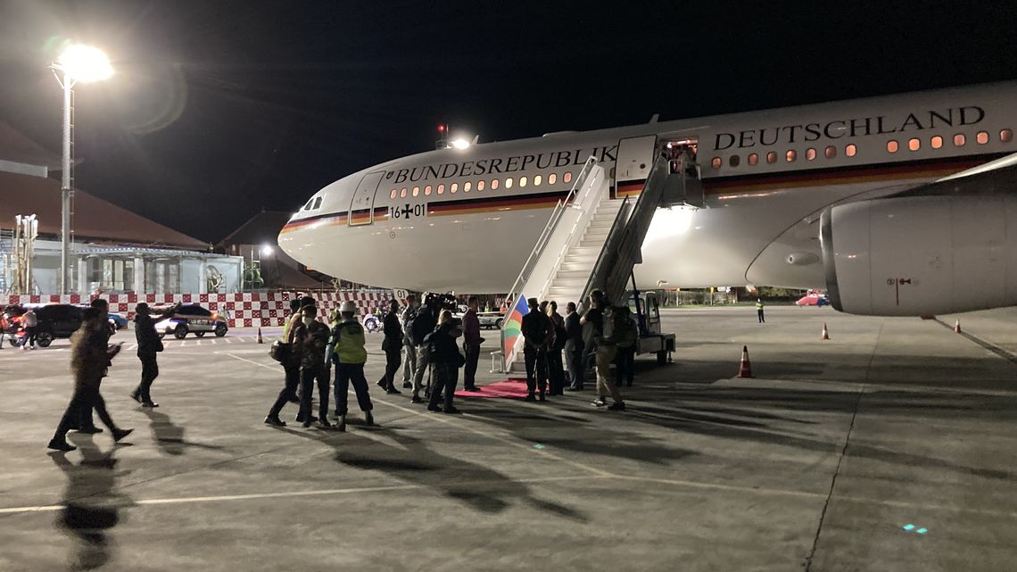 Das Regierungsflugzeug, mit dem die Delegation unterwegs ist. 