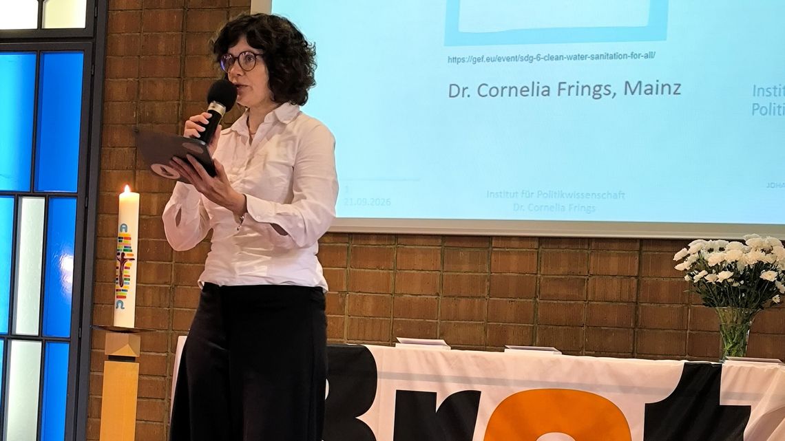 Dr. Christina Bickel