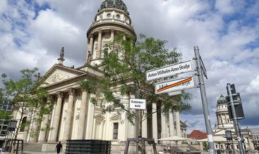 Dekoloniale Bildung: Wer entscheidet, welches Wissen zählt?