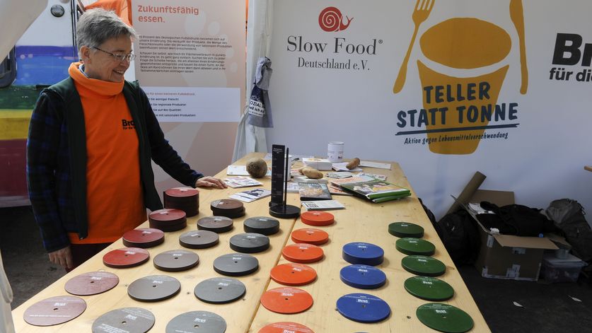 Kirchentag 2013 in Hamburg, Zentrum Jugend, Brot fuer die Welt Stand