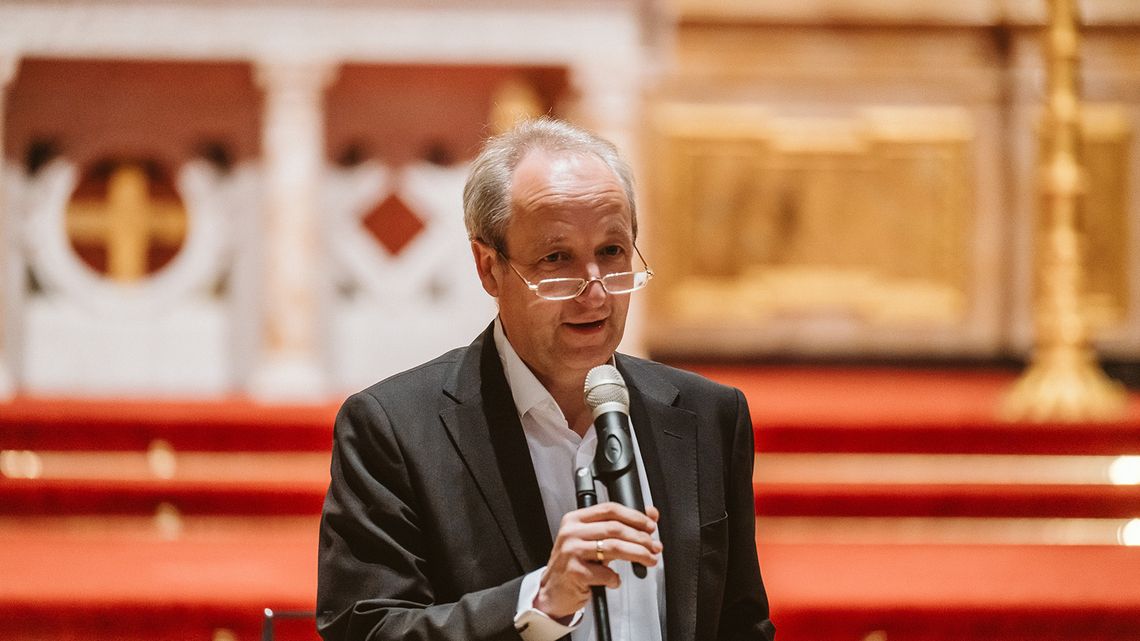 Würdigung der Klimaaktivist*innen von Reli fürs Klima durch Bischof Christian Stäblein