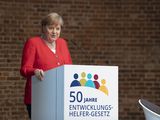 Bundeskanzlerin Merkel ehrt die Rückkehrerinnen und Rückkehrer in Ihrem Grußwort: „Ihre Arbeit ist ein Aushängeschild für unser Land“.