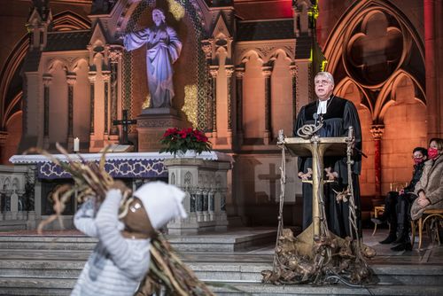 Gottesdienst zur Eröffnung der 62. Spendenaktion Gottesdienst zur Eröffnung der 62. Spendenaktion