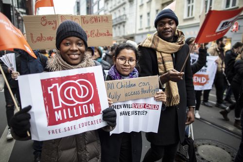100 Million, Kampagne gegen Kinderarbeit mit Kailash Satyarthi, Jugendlichen und Politikern in Berlin 100 Million, Kampagne gegen Kinderarbeit mit Kailash Satyarthi, Jugendlichen und Politikern in Berlin