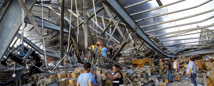 Aftermath Of A Huge Blast - Beirut Panic and first rescue services after a huge unknown blast by the port area, north of Beirut, Lebanon on August 4, 2020. Photo by Balkis Press/ABACAPRESS.COM