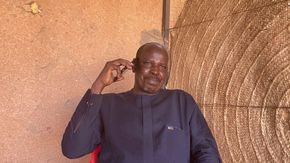 Dr. Azizou Chehou, Koordinator von Alarm Phone Sahara in Agadez.