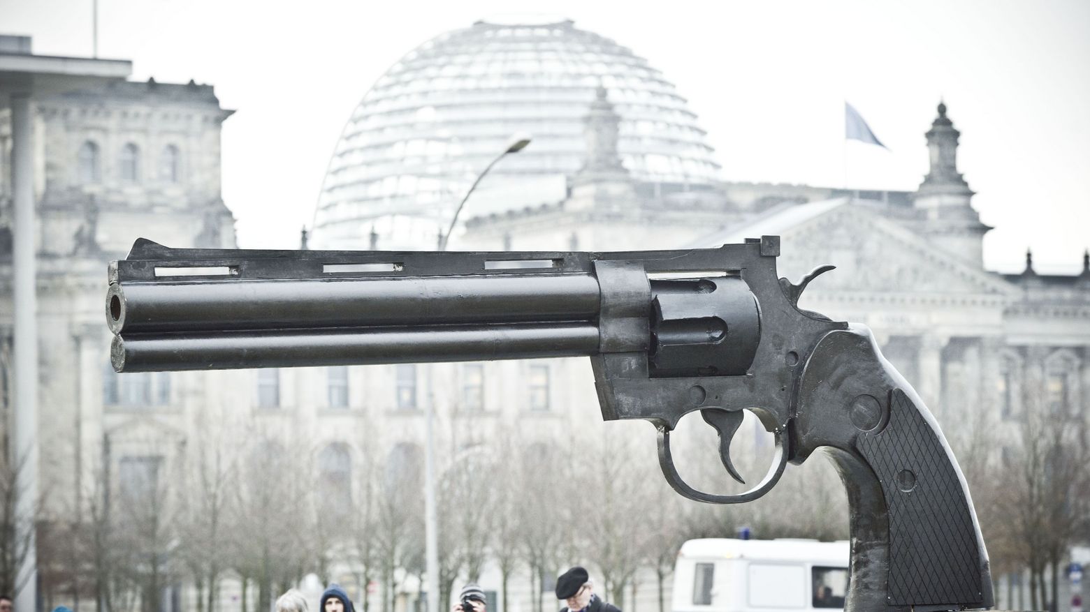 Protestaktion der Aktion Aufschrei gegen Waffenhandel