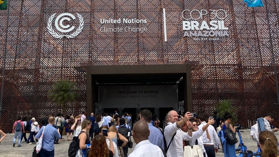 Haupteingang zur COP30 in Belém