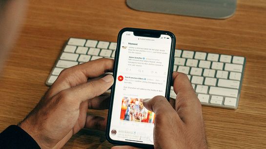 Fake News auf Handy