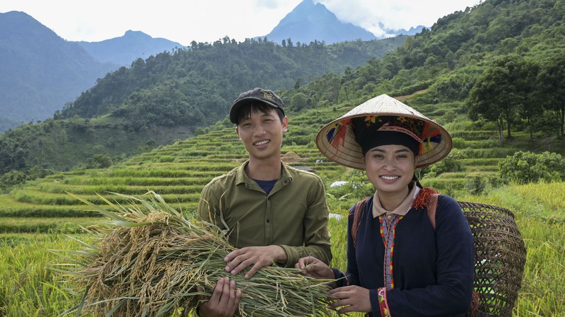 Kleinbäuerin Ton Hoang Thi und ihr Mann Phuc Ban Huu 