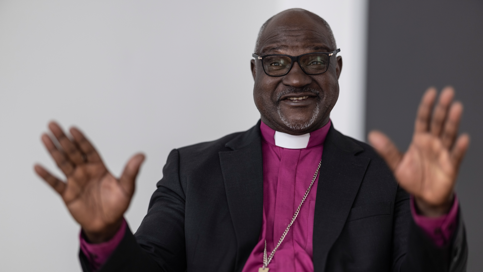 Der nigerianische Erzbischof und Präsident des Lutherischen Weltbunds Musa Panti Filibus bei seinem Besuch in Berlin.