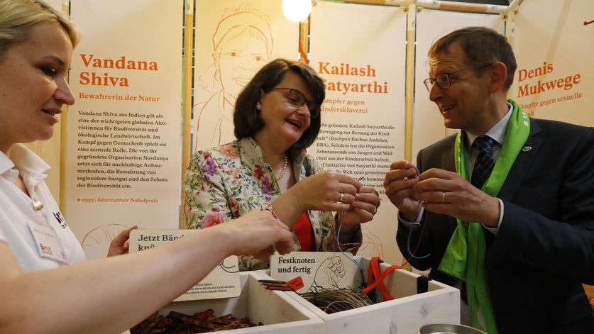 Stand von Brot für die Welt auf dem Kirchentag 2019