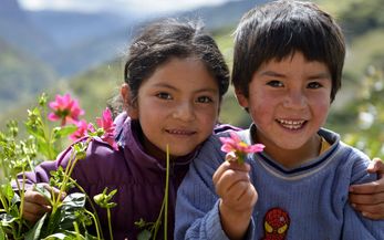 Arasely (6) und Haniel Soto (6), Quivilla, Provinz Huanuco, Peru; Foto: Florian KoppProject:DIACONIA