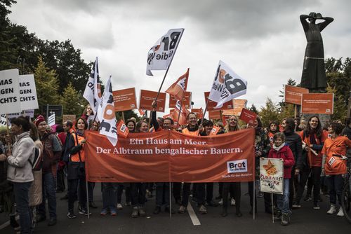 Brot für die Welt am 20.09.2019 beim Klimastreik in Berlin Brot für die Welt am 20.09.2019 beim Klimastreik in Berlin