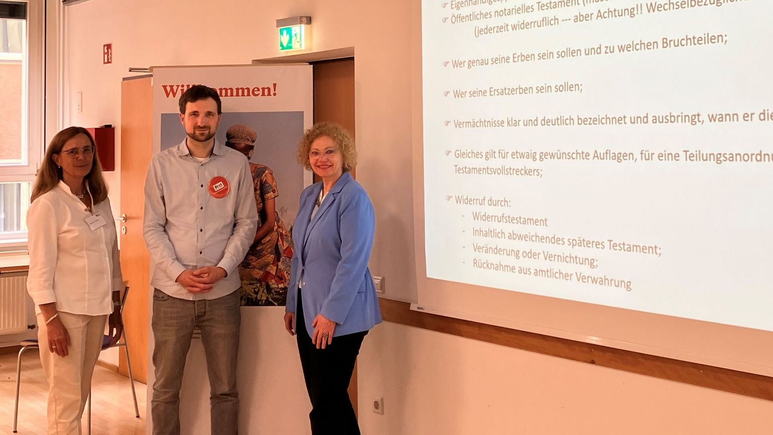 Monika Willich, Referentin Brot für die Welt für Nachlässe, Stiftung und Philanthropie / Florian Kruhme, Referent Brot für die Welt Bayern / Jasmin Belwe, Fachanwältin für Erbrecht und Insolvenzrecht